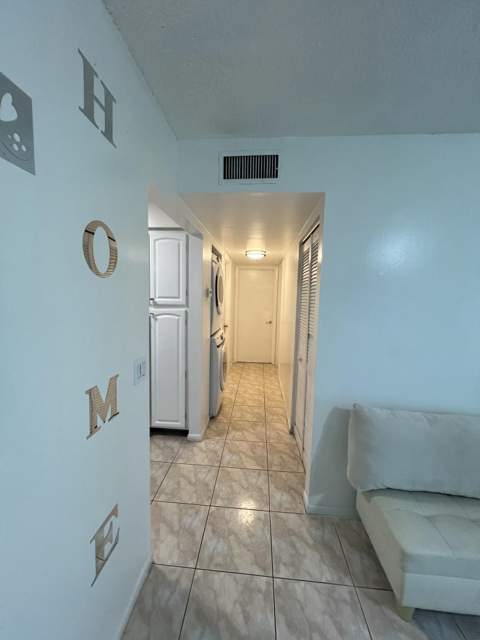 1007 Green Pine Boulevard #D2, West Palm Beach FL - photo 6 of 29
