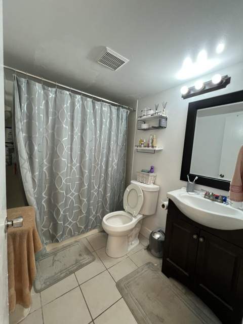 1007 Green Pine Boulevard #D2, West Palm Beach FL - photo 11 of 29