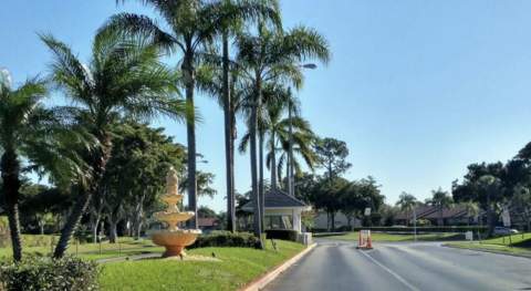 1007 Green Pine Boulevard #D2, West Palm Beach FL - photo 15 of 29