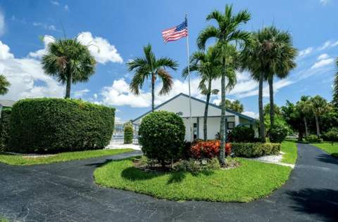 1007 Green Pine Boulevard #D2, West Palm Beach FL - photo 16 of 29