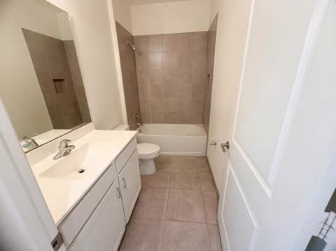 12473 NW Lynch Lane,  FL - photo 11 of 28