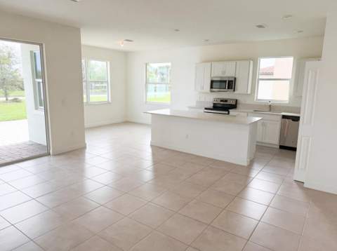 12473 NW Lynch Lane,  FL - photo 13 of 28