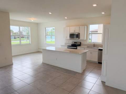 12473 NW Lynch Lane,  FL - photo 16 of 28