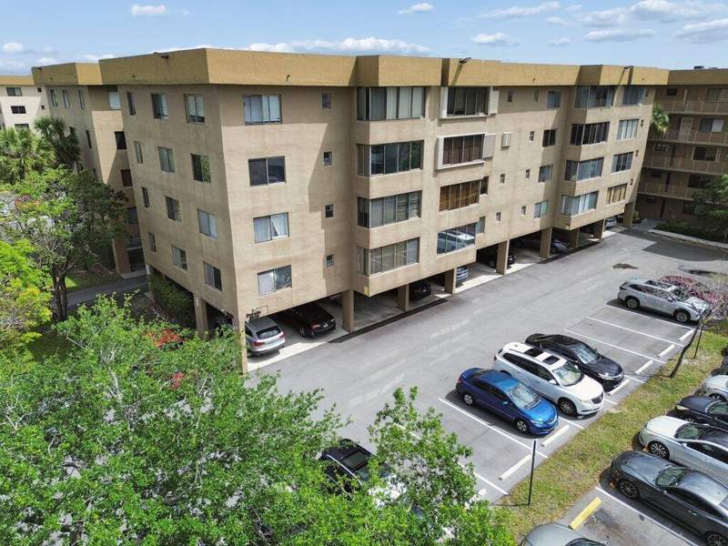 2 bedroom Condominium at 8030 Hampton Boulevard #404, Dorado At Hamptons West, North Lauderdale — photo 2
