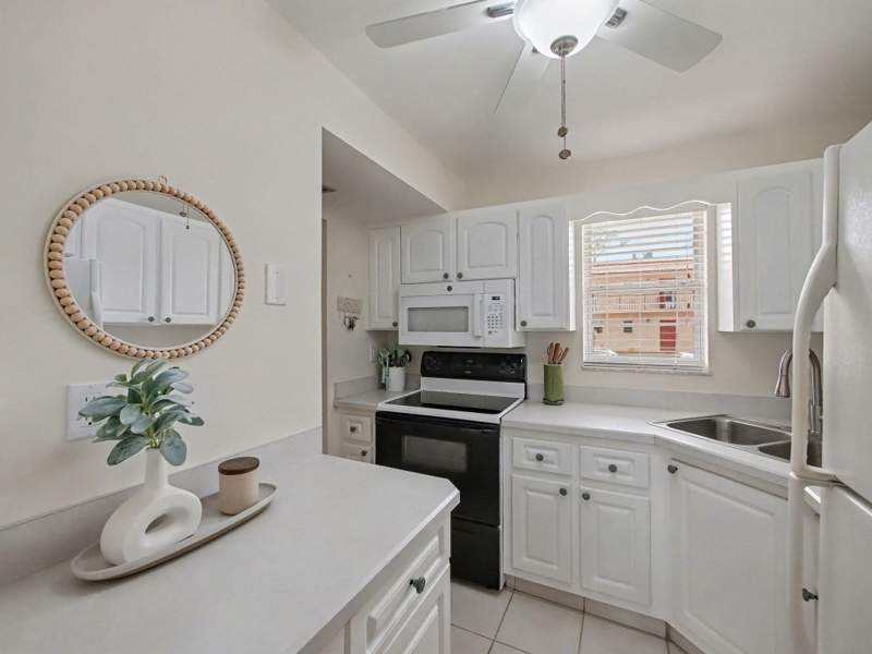 1 bedroom Condominium at 1967 SW Palm City Road #34c, King Mountain Condo, Monterey Yacht & Country, Stuart — photo 5