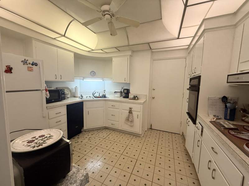 2 bedroom Stock Cooperative at 3233 NE 34th Street #1112, Coral Ridge Towers Co-Op, Fort Lauderdale — photo 4
