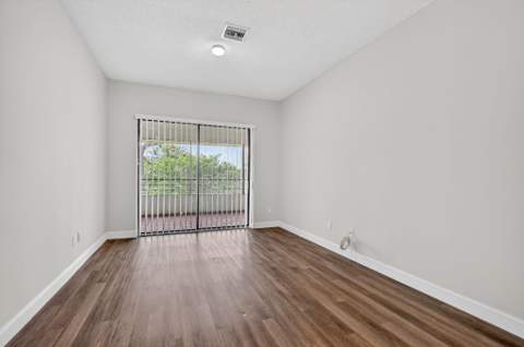 7472 La Paz Boulevard #304, Boca Raton FL - photo 16 of 36