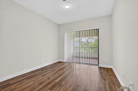 7472 La Paz Boulevard #304, Boca Raton FL - photo 17 of 36