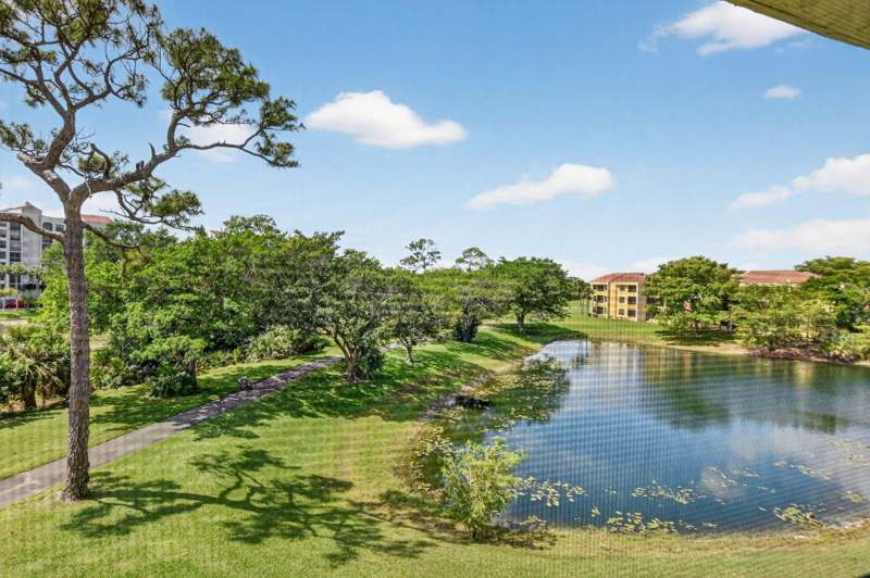 1 bedroom Condominium at 7472 La Paz Boulevard #304, La Paz At Boca Pointe, Boca Raton — photo 4