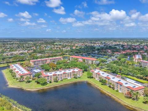 5842 Crystal Shores Drive #302, Boynton Beach FL - photo 23 of 50