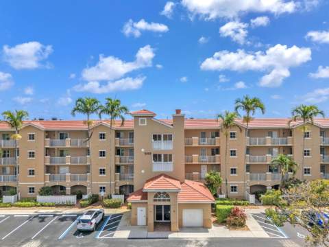 5842 Crystal Shores Drive #302, Boynton Beach FL - photo 17 of 50