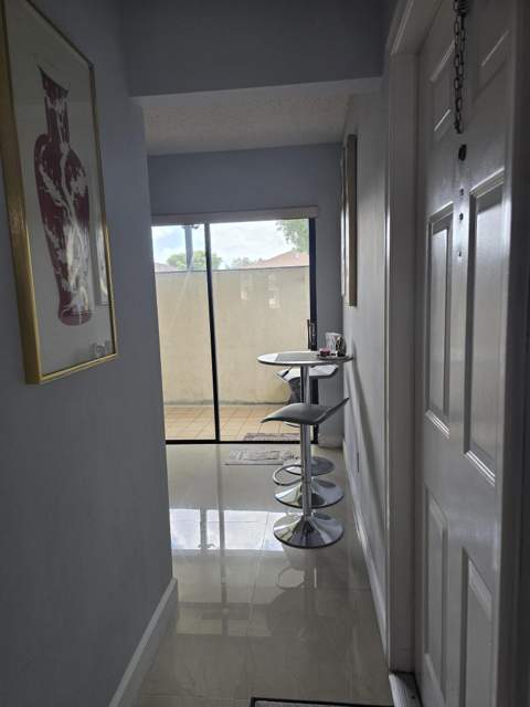 5255 Mendoza Street, West Palm Beach FL - photo 17 of 45
