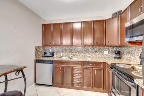4049 Wolverton C, Boca Raton FL - photo 14 of 86