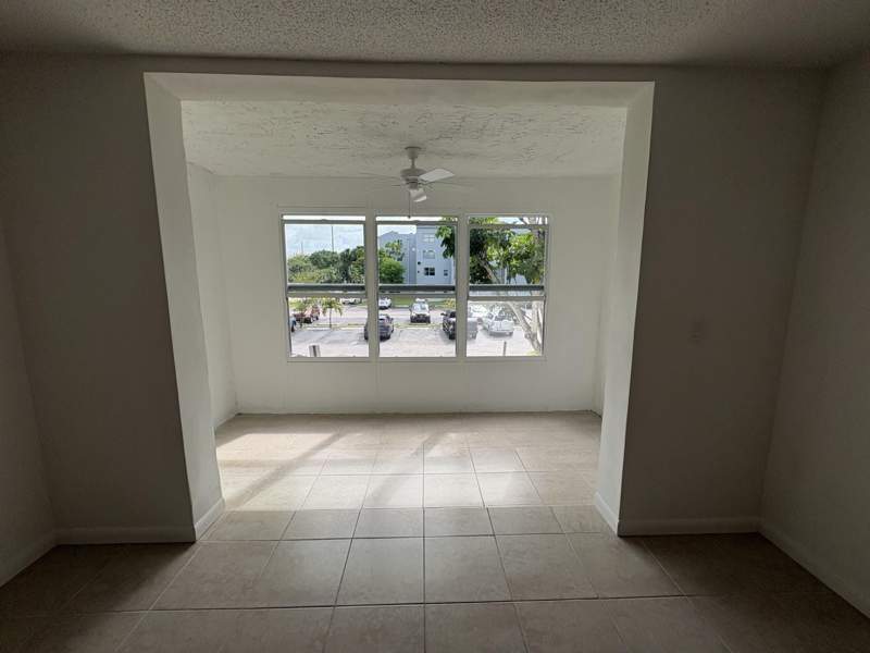 2 bedroom Condominium at 2850 Somerset Drive #208l, Somerset At Lauderdale Lakes, Lauderdale Lakes — photo 5
