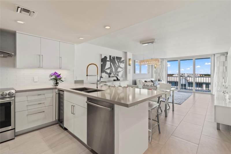 1 bedroom Condominium at 800 SE 20th Avenue #809, Ocean Harbor Condo, Deerfield Beach — photo 2