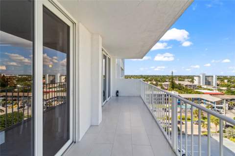 800 SE 20th Avenue #809, Deerfield Beach FL - photo 18 of 42