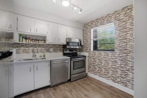 367 S Federal Highway #C323, Deerfield Beach FL - photo 10 of 34
