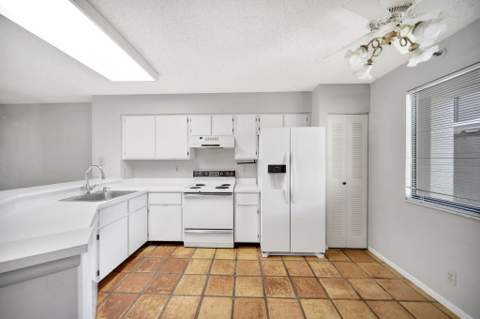 2215 Cypress Island Drive ##103, Pompano Beach FL - photo 15 of 38