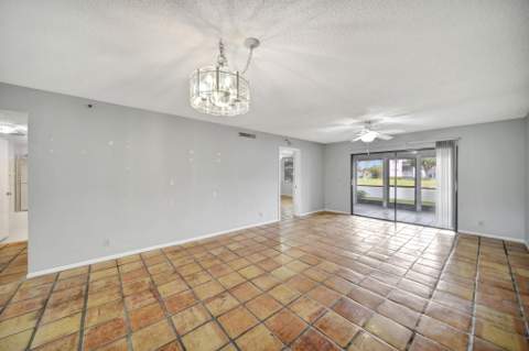 2215 Cypress Island Drive ##103, Pompano Beach FL - photo 10 of 38