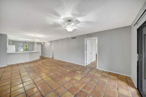 2215 Cypress Island Drive ##103, Pompano Beach FL - photo 11 of 38