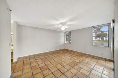 2215 Cypress Island Drive ##103, Pompano Beach FL - photo 19 of 38