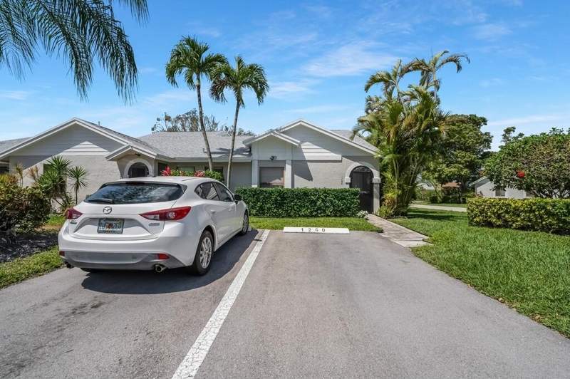 2 bedroom Villa at 1260 NW 24th Avenue, Rainberry Bay Sec 10, Delray Beach — photo 2
