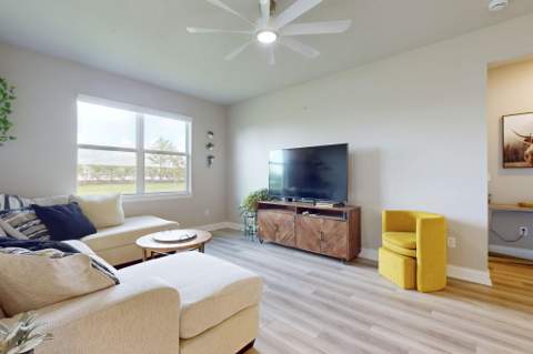 6624 NW Cloverdale Avenue, Port St. Lucie FL - photo 21 of 76