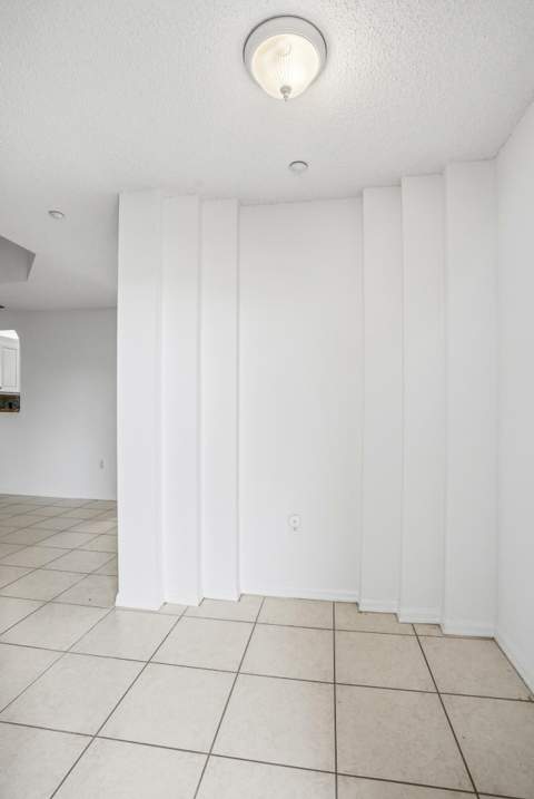 7647 Southampton Terrace #318, Tamarac FL - photo 6 of 65