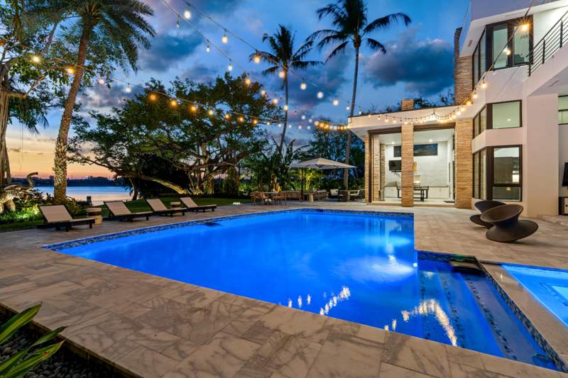 5 bedroom Single Family Residence at 1080 Lake Drive, Colnon Sub, Delray Beach — photo 4