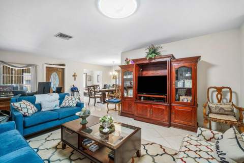 5814 Doris Court, Delray Beach FL - photo 6 of 22