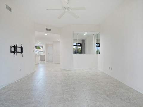 6081 SE Landing Way #6, Stuart FL - photo 17 of 37