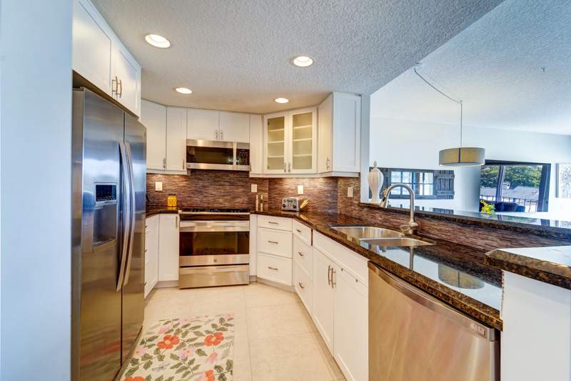 2 bedroom Condominium at 2500 E Las Olas Boulevard #403, Marine Tower Condo, Fort Lauderdale — photo 2