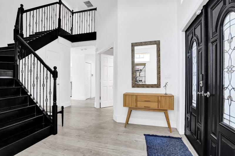 4 bedroom Single Family Residence at 10650 Paris Street, Embassy Lakes, Cooper City — photo 4