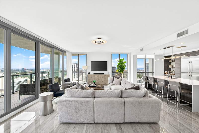 4 bedroom Condominium at 100 E Las Olas Boulevard #4301, 100 Las Olas Condo, Fort Lauderdale — photo 3