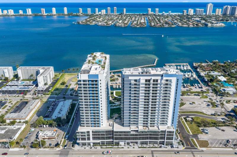 2 bedroom Condominium at 220 Lake Shore Drive #1121, Nautilus 220, Lake Park — photo 2