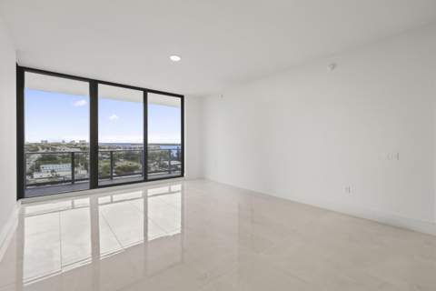 220 Lake Shore Drive #1121, Lake Park FL - photo 13 of 65