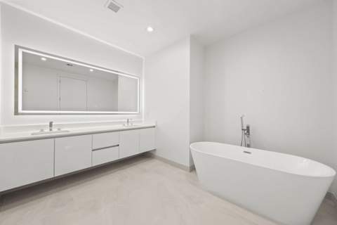 220 Lake Shore Drive #1121, Lake Park FL - photo 23 of 65