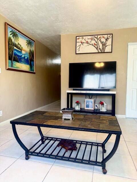 1481 SW 7th Terrace, Deerfield Beach FL - photo 9 of 32