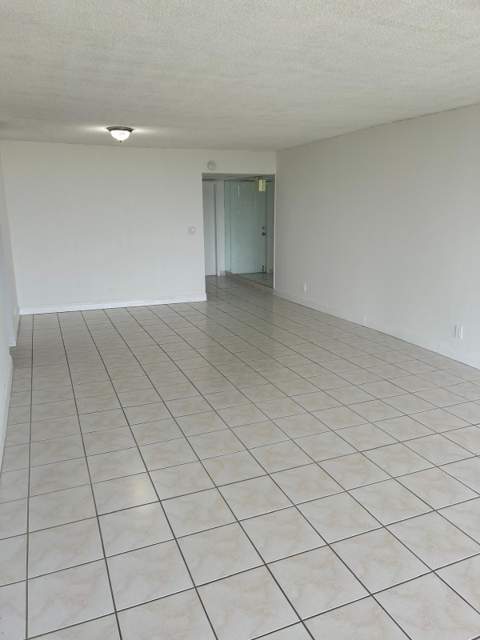 2661 S Course Drive #703, Pompano Beach FL - photo 7 of 11