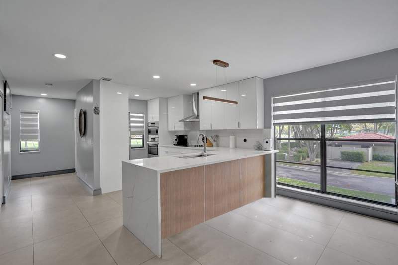 3 bedroom Condominium at 21675 Tall Palm Circle #2b, Palms Of Boca Lago Condo, Boca Raton — photo 2