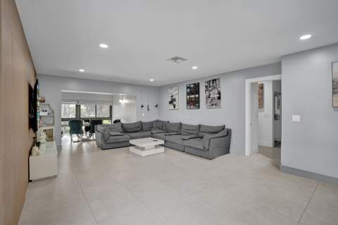 21675 Tall Palm Circle #2b, Boca Raton FL - photo 12 of 44