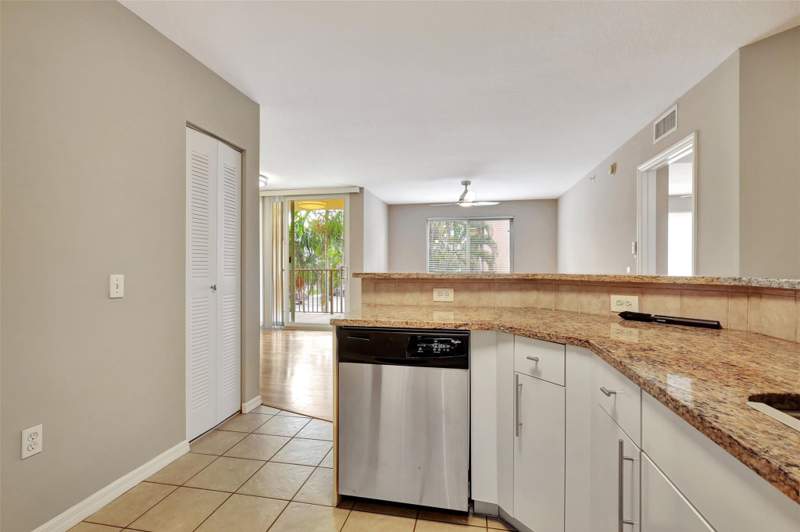3 bedroom Condominium at 310 Villa Circle #310, Villa Del Sol Condo, Boynton Beach — photo 4