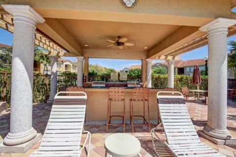 310 Villa Circle #310, Boynton Beach FL - photo 17 of 46
