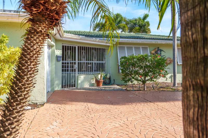 3 bedroom Single Family Residence at 101 SE 14th Street, Cypress Harbor 1st Sec, Pompano Beach — photo 4
