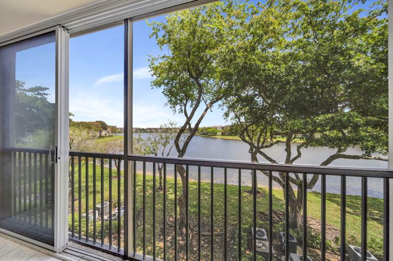 1 bedroom Condominium at 801 SW 141st Avenue #306-o, Suffolk At Century Village, Pembroke Pines — photo 4