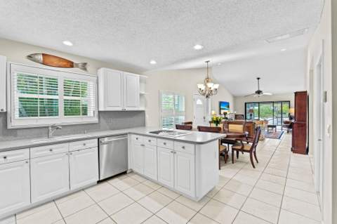 9722 Erica Court, Boca Raton FL - photo 8 of 46