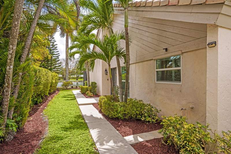 2 bedroom Townhouse at 9722 Erica Court, Boca Azul Ph 1, Boca Raton — photo 3