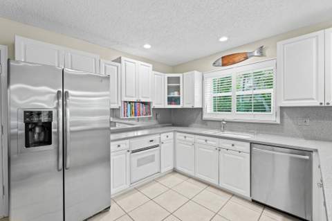 9722 Erica Court, Boca Raton FL - photo 9 of 46