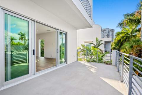 11 SE 11th Avenue, Fort Lauderdale FL - photo 13 of 26