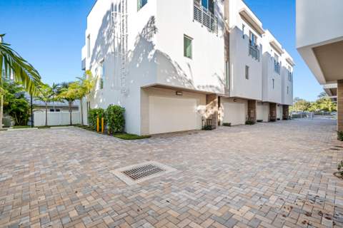 11 SE 11th Avenue, Fort Lauderdale FL - photo 24 of 26